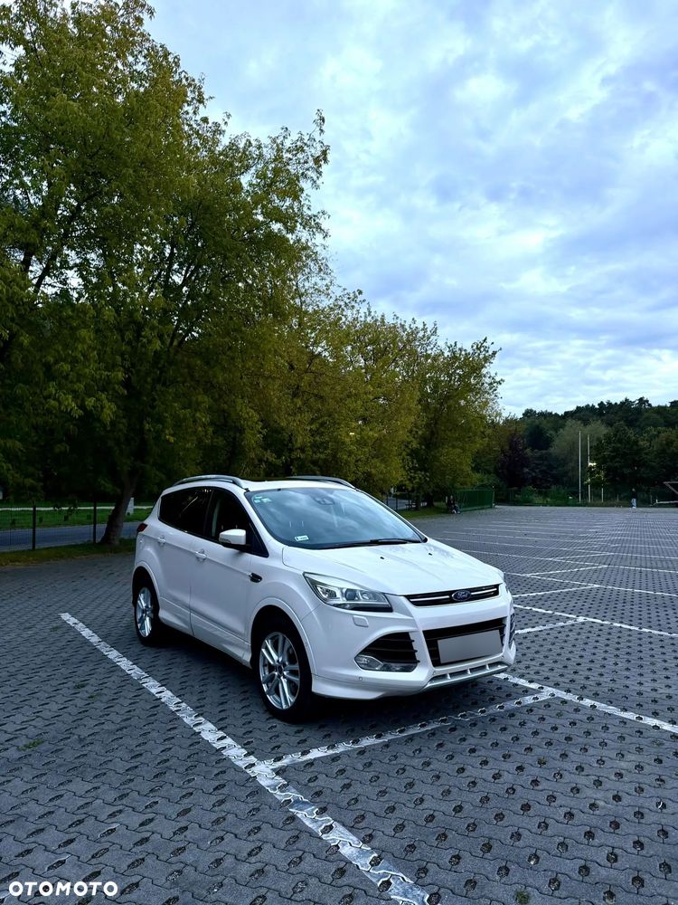 Ford Kuga - 1