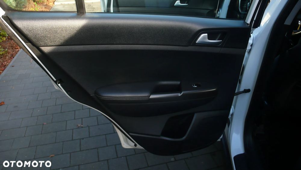 Kia Sportage 1.7 CRDI 2WD Edition 7 - 14