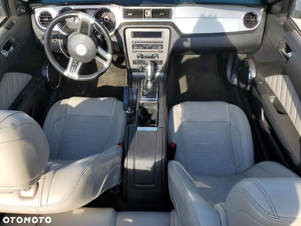 Ford Mustang 3.7 V6 - 8