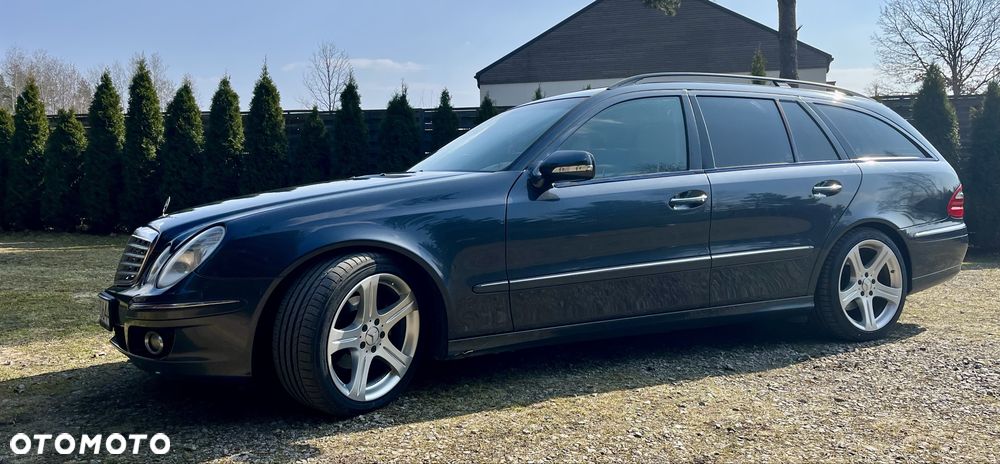 Mercedes-Benz E-Class 2008 photo 3