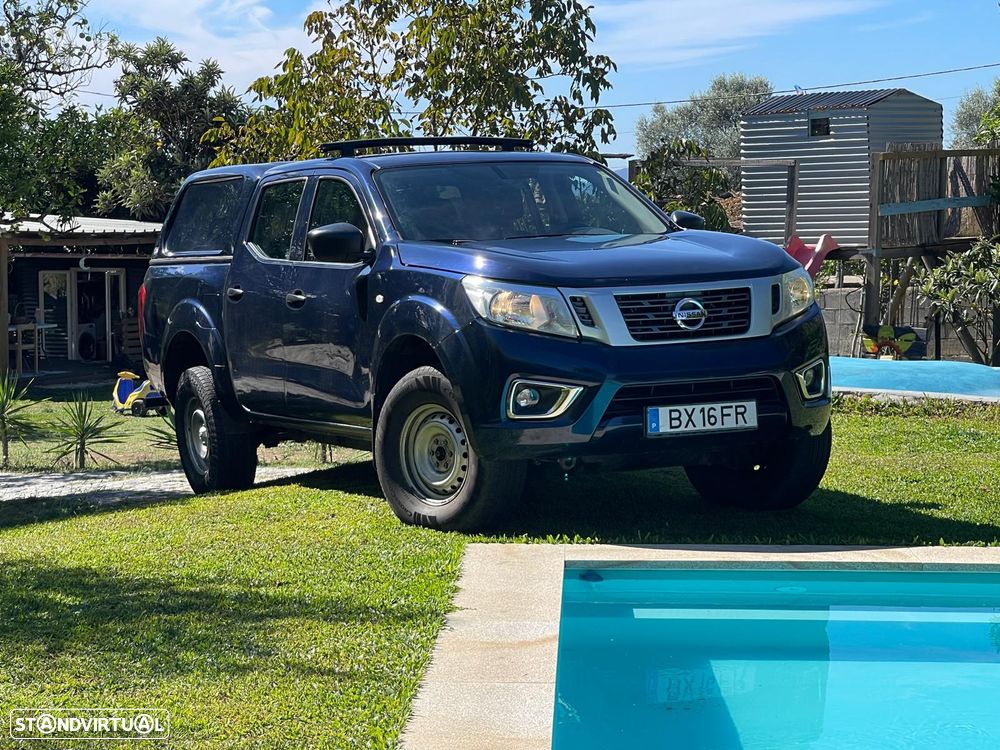 Nissan Pick Up - 1