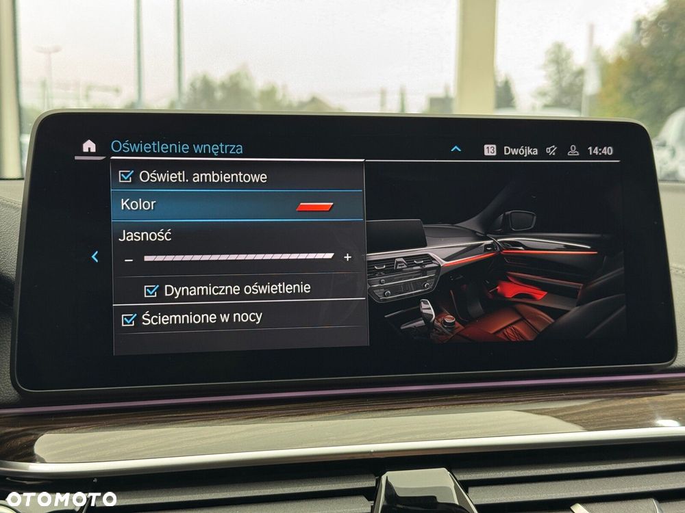 BMW Seria 5 530e Luxury Line - 36