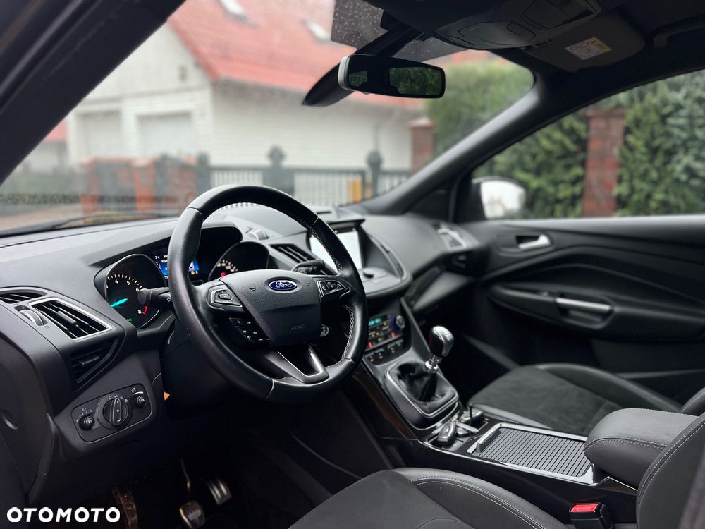 Ford Kuga 1.5 EcoBoost FWD ST-Line ASS GPF - 32