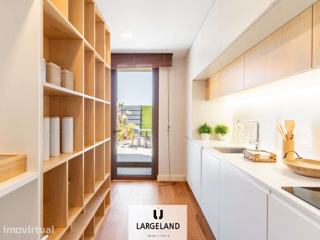 Apartamento T2 Duplex com Terraços à entrada de Aveiro - Grande imagem: 3/17