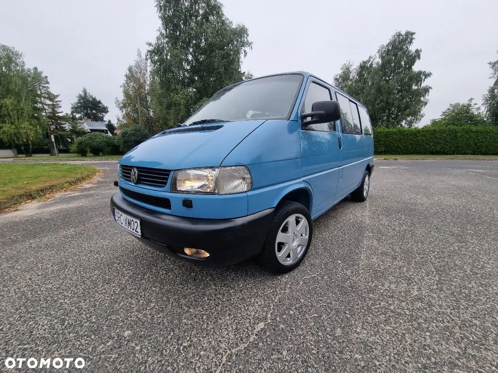 Volkswagen Multivan - 1