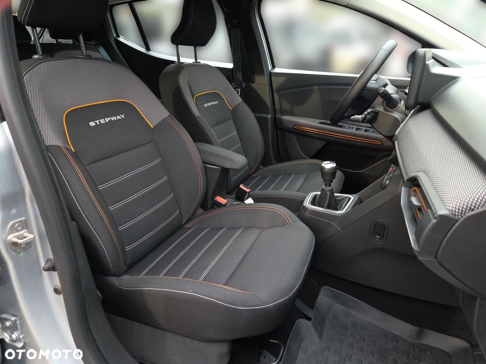 Dacia Sandero Stepway - 12