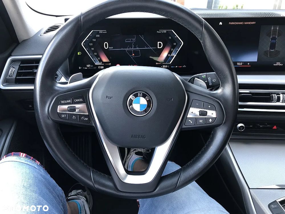 BMW Seria 3 318i Sport Line - 25