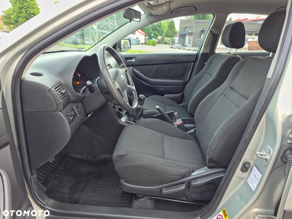 Toyota Avensis 2.0 D-4D Sol - 13
