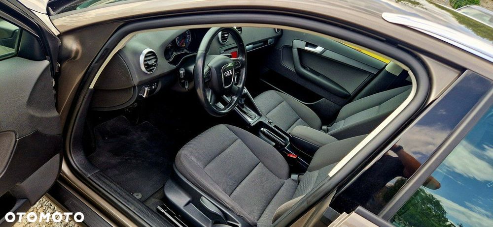 Audi A3 Sportback 1.6 TDI S tronic Attraction - 7