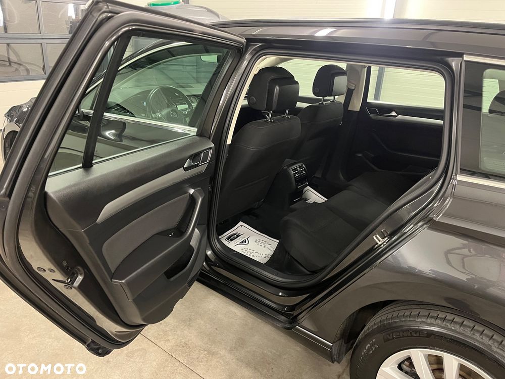 Volkswagen Passat 2.0 TDI BMT Highline - 19