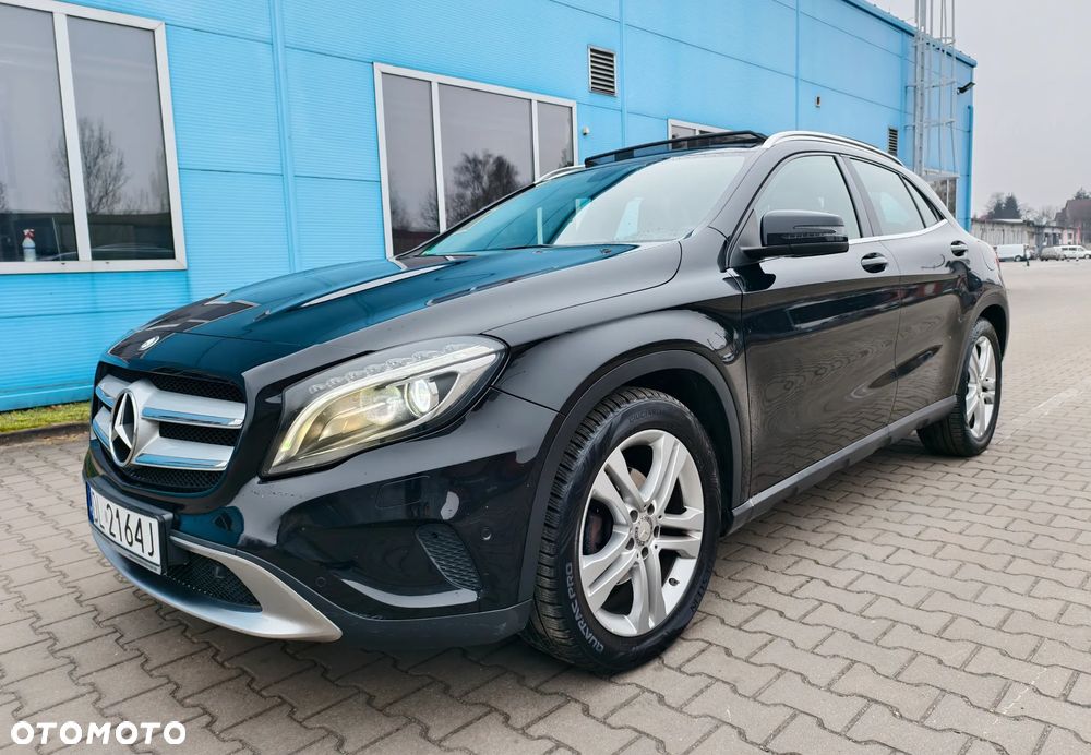 Mercedes-Benz GLA 200 Edition 1 - 2