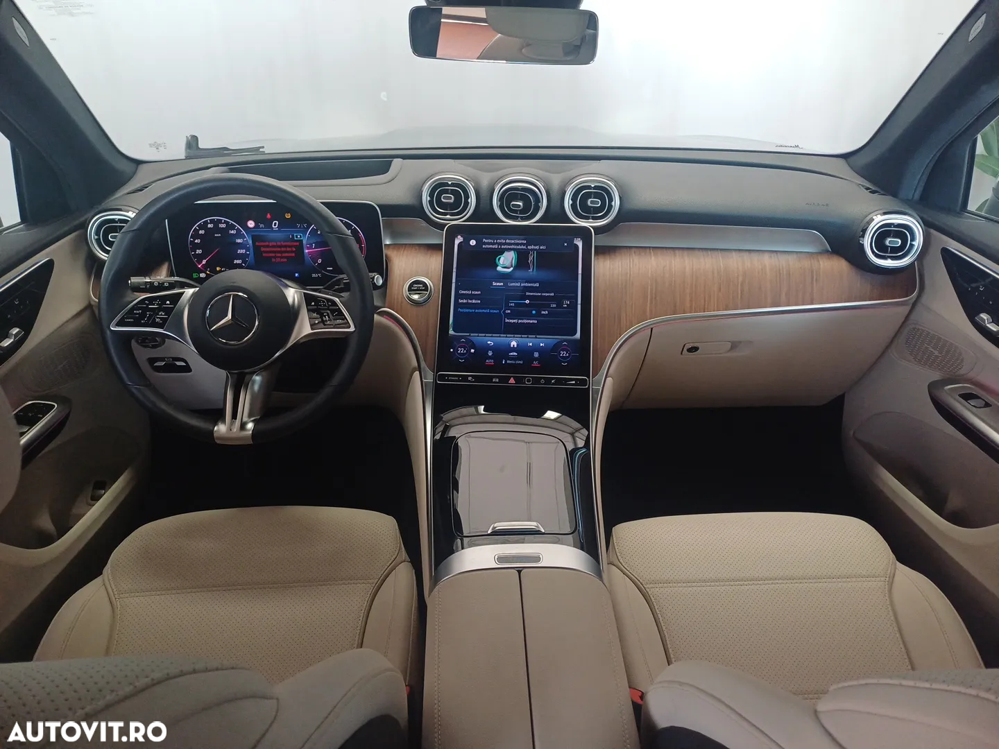 Mercedes-Benz GLC 220 d 4MATIC MHEV - 23