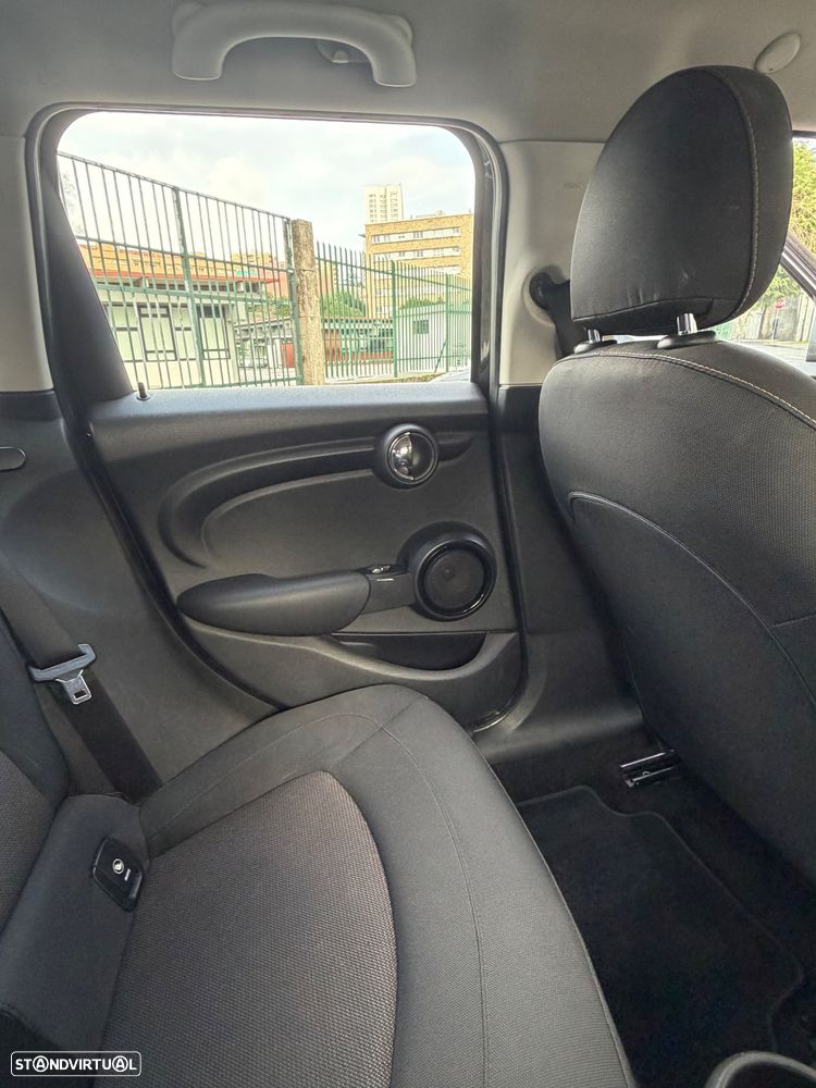 MINI 5 Portas One - 18