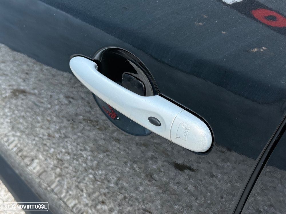 Renault Mégane Sport Tourer 1.5 dCi Dynamique S CO2 Champion — fotografia 16