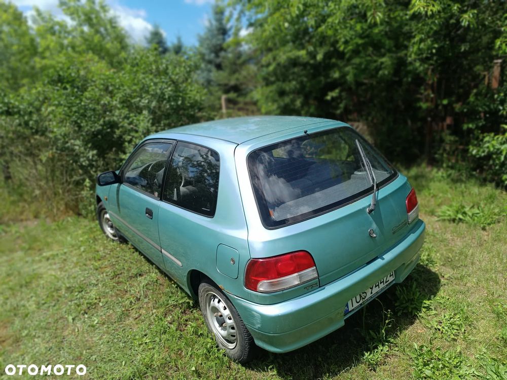 Daihatsu Charade - 3