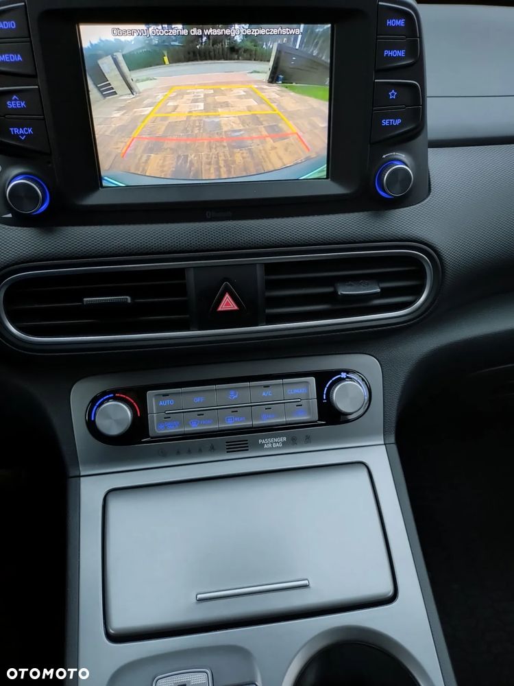 Hyundai Kona 39kWh Style - 9