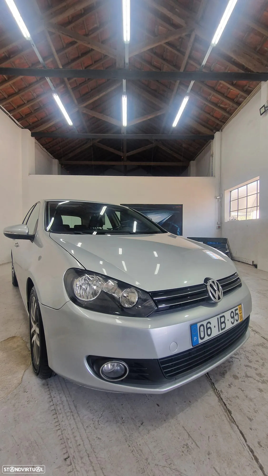 VW Golf 2.0 TDi Confortline - 2