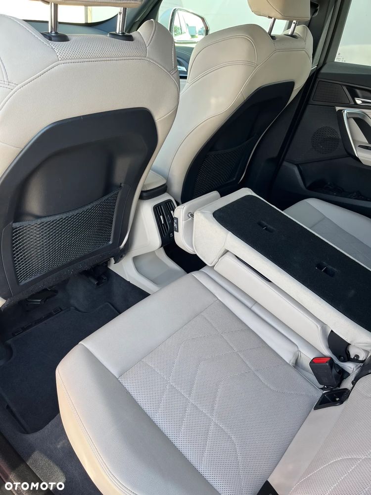 BMW X1 sDrive18i xLine - 14