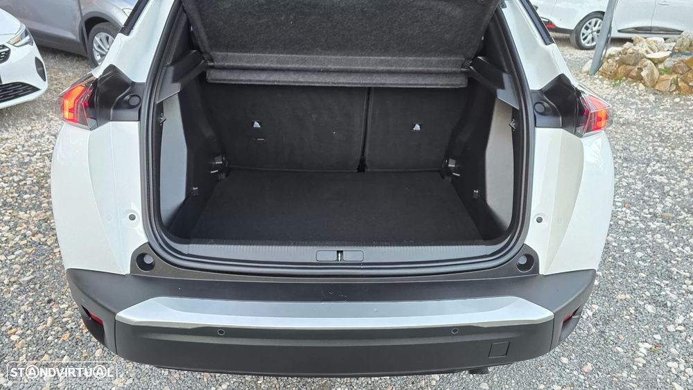 Peugeot 2008 1.2 PureTech Allure Pack - 20