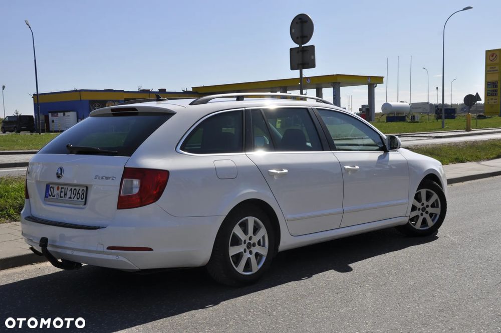 Skoda Superb 2.0 TDI DSG Exclusive - 21