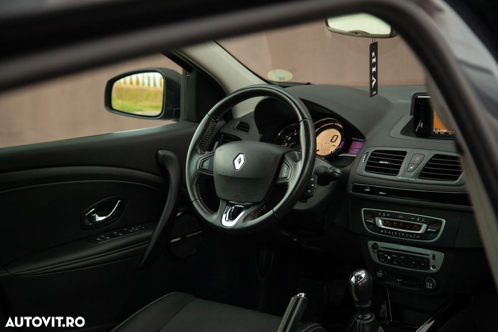 Renault Megane ENERGY dCi 130 Start & Stop Bose Edition - 6