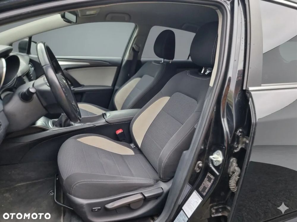 Toyota Avensis 1.8 Prestige - 10