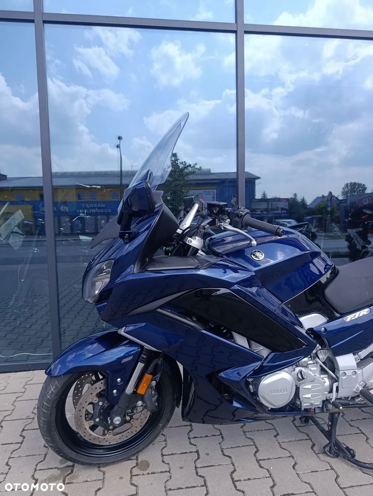 Yamaha FJR - 24