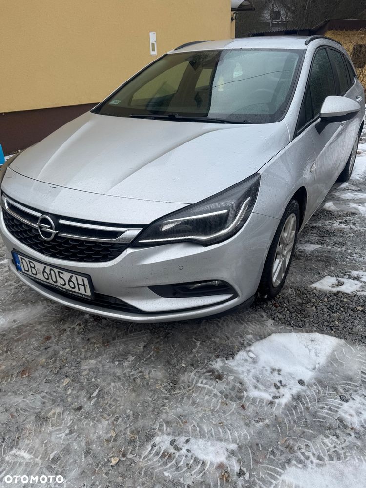 Opel Astra 1.6 CDTI Sport - 1