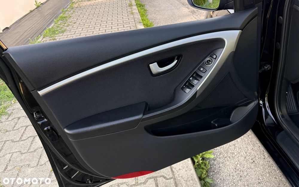 Hyundai i30 1.4 Premium - 19