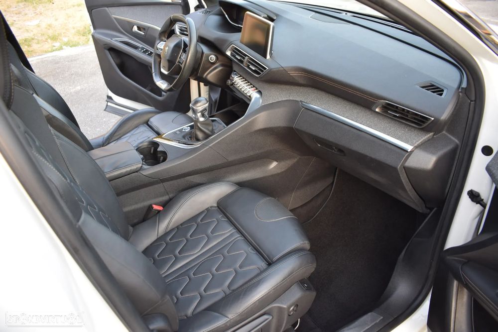 Peugeot 3008 1.6 BlueHDi GT Line - 29