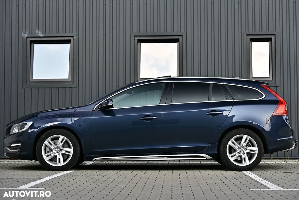 Volvo V60 D6 Plug-In-Hybrid AWD Geartronic Summum - 20