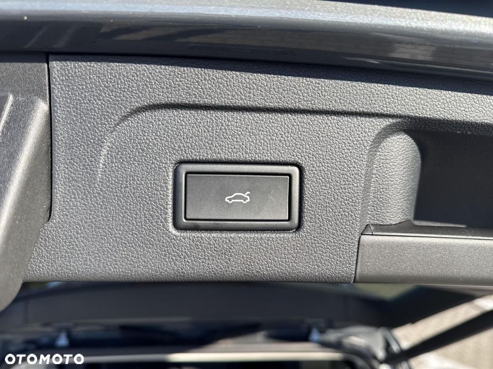 Volkswagen Touran - 17