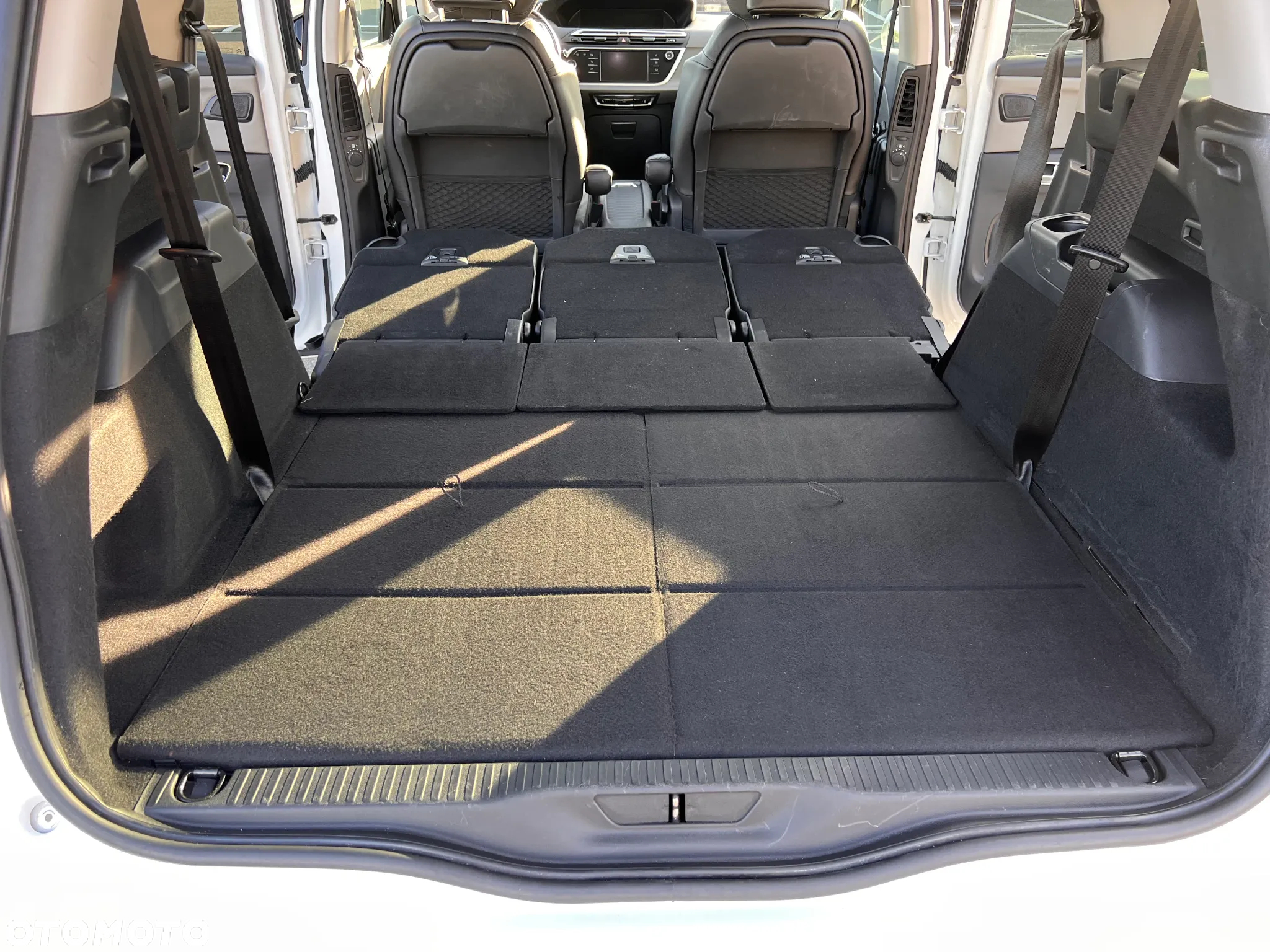 Citroën C4 SpaceTourer Grand 2.0 BlueHDi Shine Pack S&S EAT8 - 17