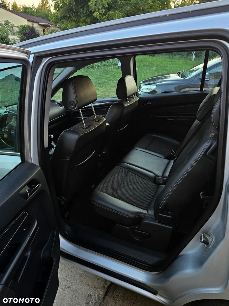 Opel Zafira 1.9 CDTI Cosmo - 7