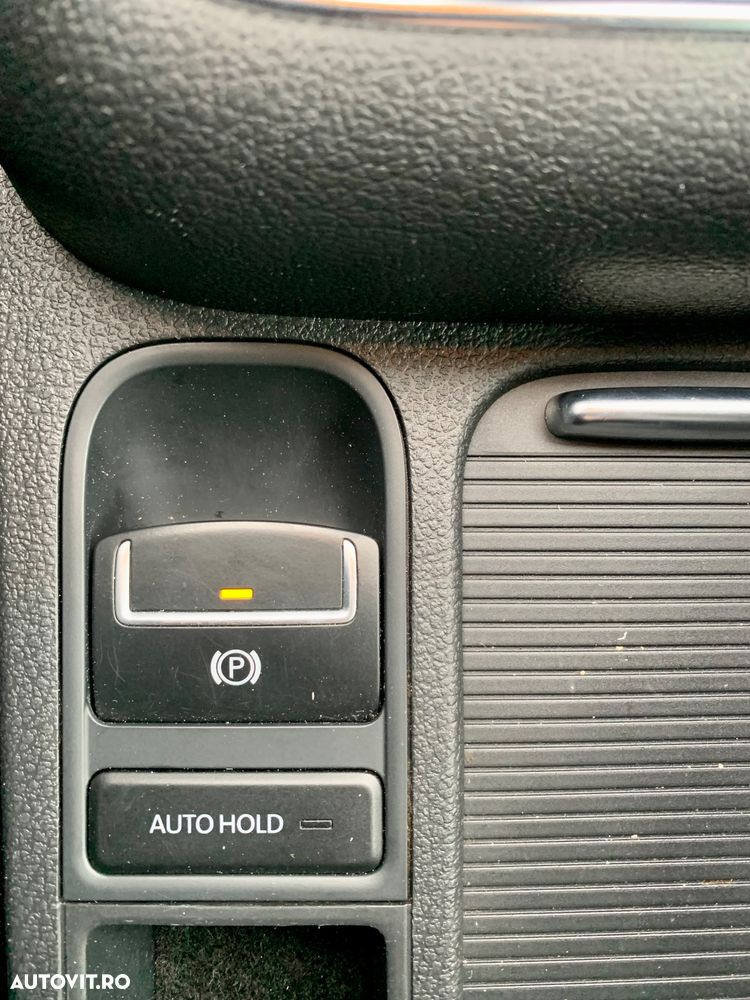 Volkswagen Tiguan 2.0 TDI DPF 4Motion BlueMotion Technology Lounge Sport & Style - 14