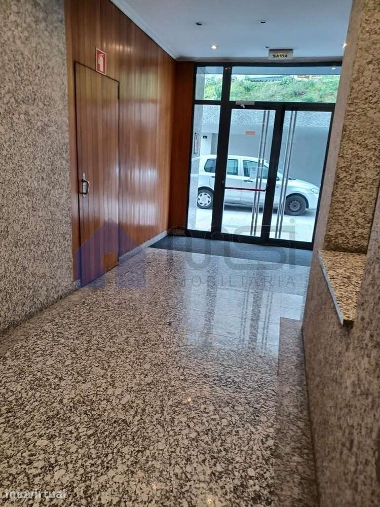 Apartamento T1 com lugar de garagem no Porto - Grande imagem: 3/18