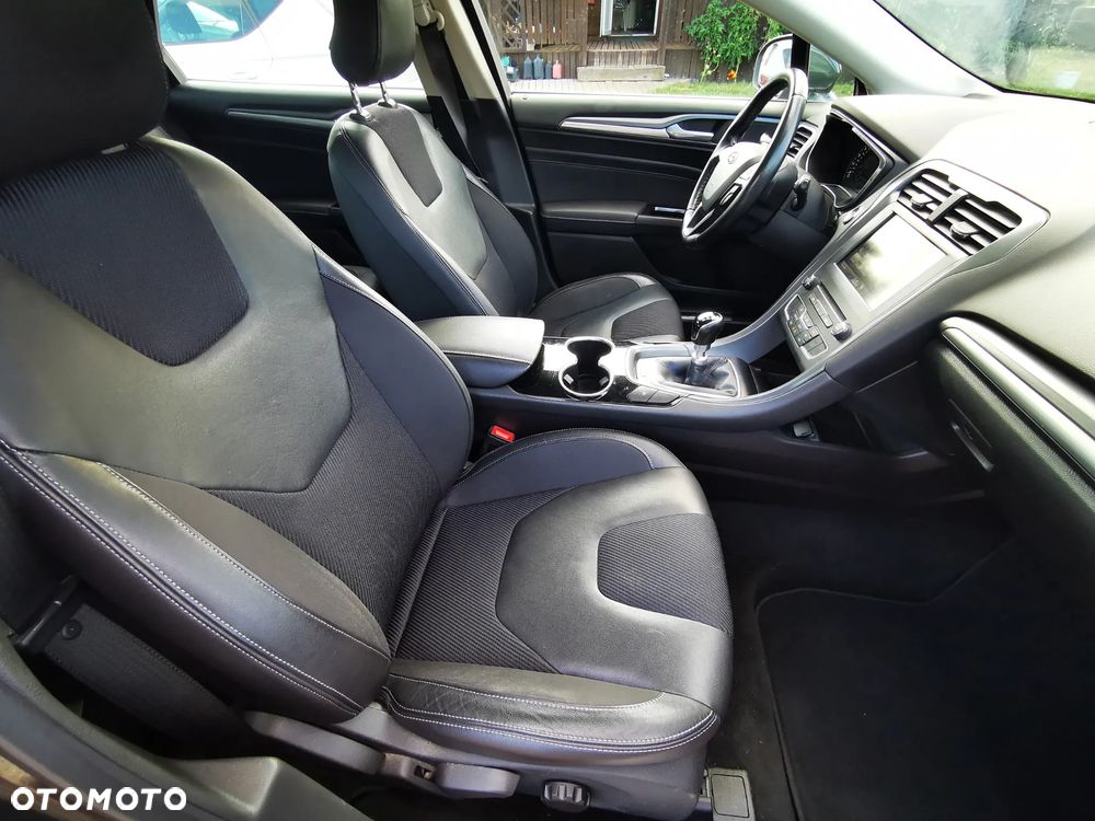 Ford Mondeo 2.0 TDCi Allrad Titanium - 15