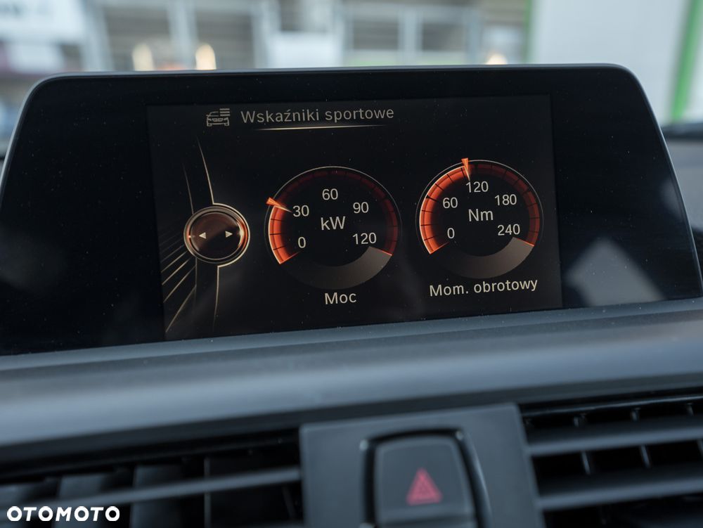 BMW Seria 1 116i Sport Line - 34