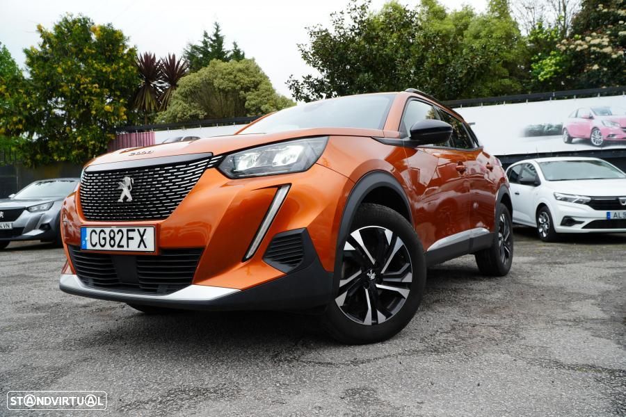 Peugeot 2008 1.2 PureTech Allure - 4