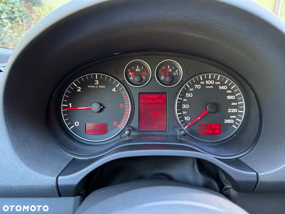 Audi A3 Sportback 1.9 TDI S line Sportpaket plus - 30