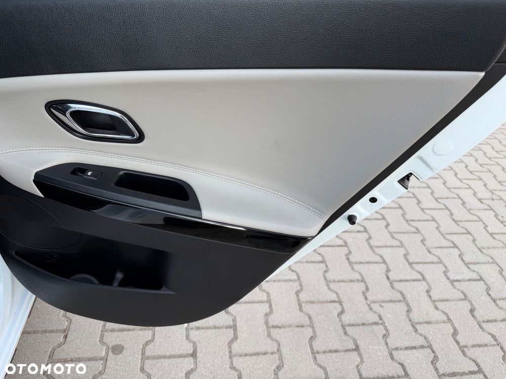 Kia Ceed - 34