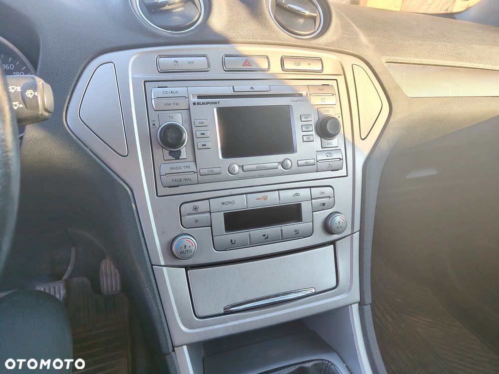 Ford Mondeo - 14
