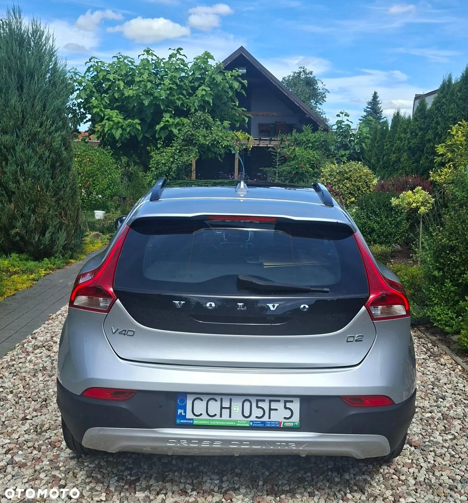 Volvo V40 D2 Drive-E Momentum - 9