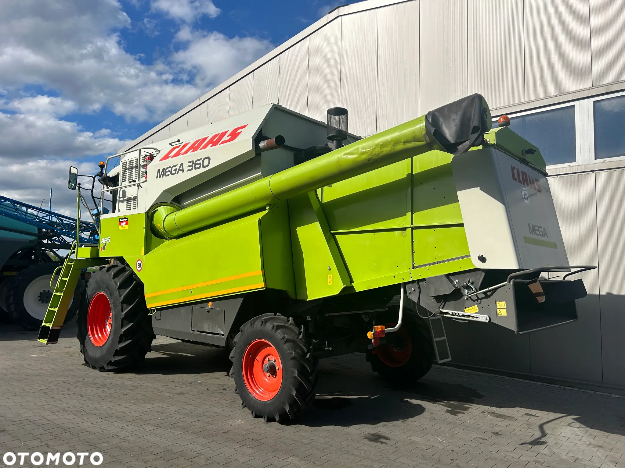 Claas Mega 360 - 7