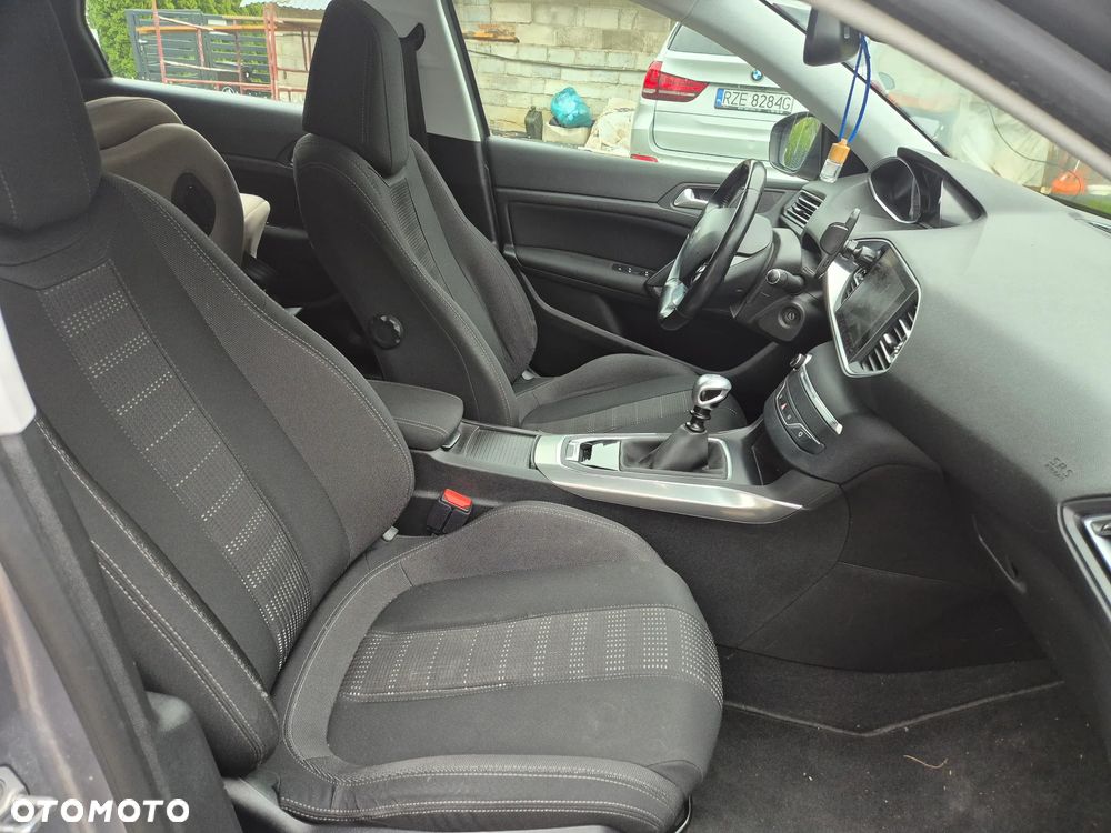 Peugeot 308 PureTech 130 Stop & Start Allure - 9