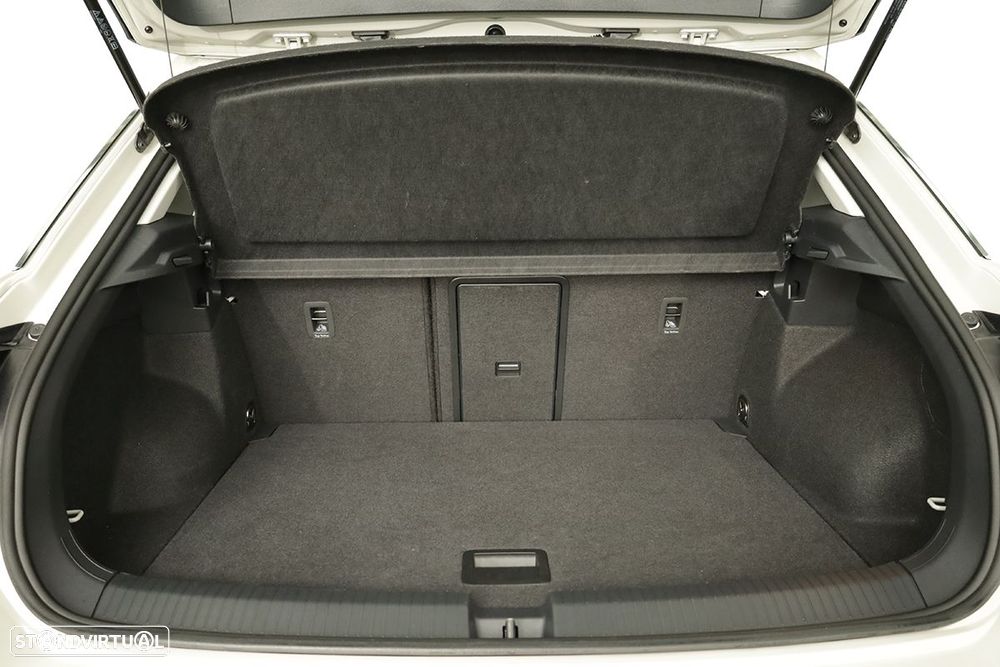 VW T-Roc 1.0 TSI Life - 23