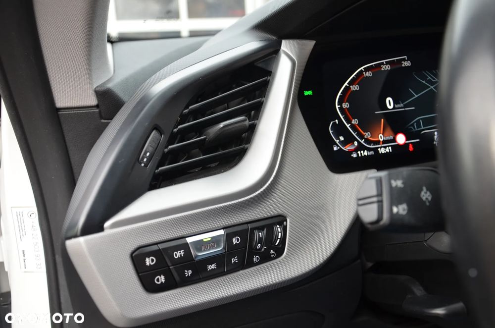 BMW Seria 2 218i Sport Line - 21