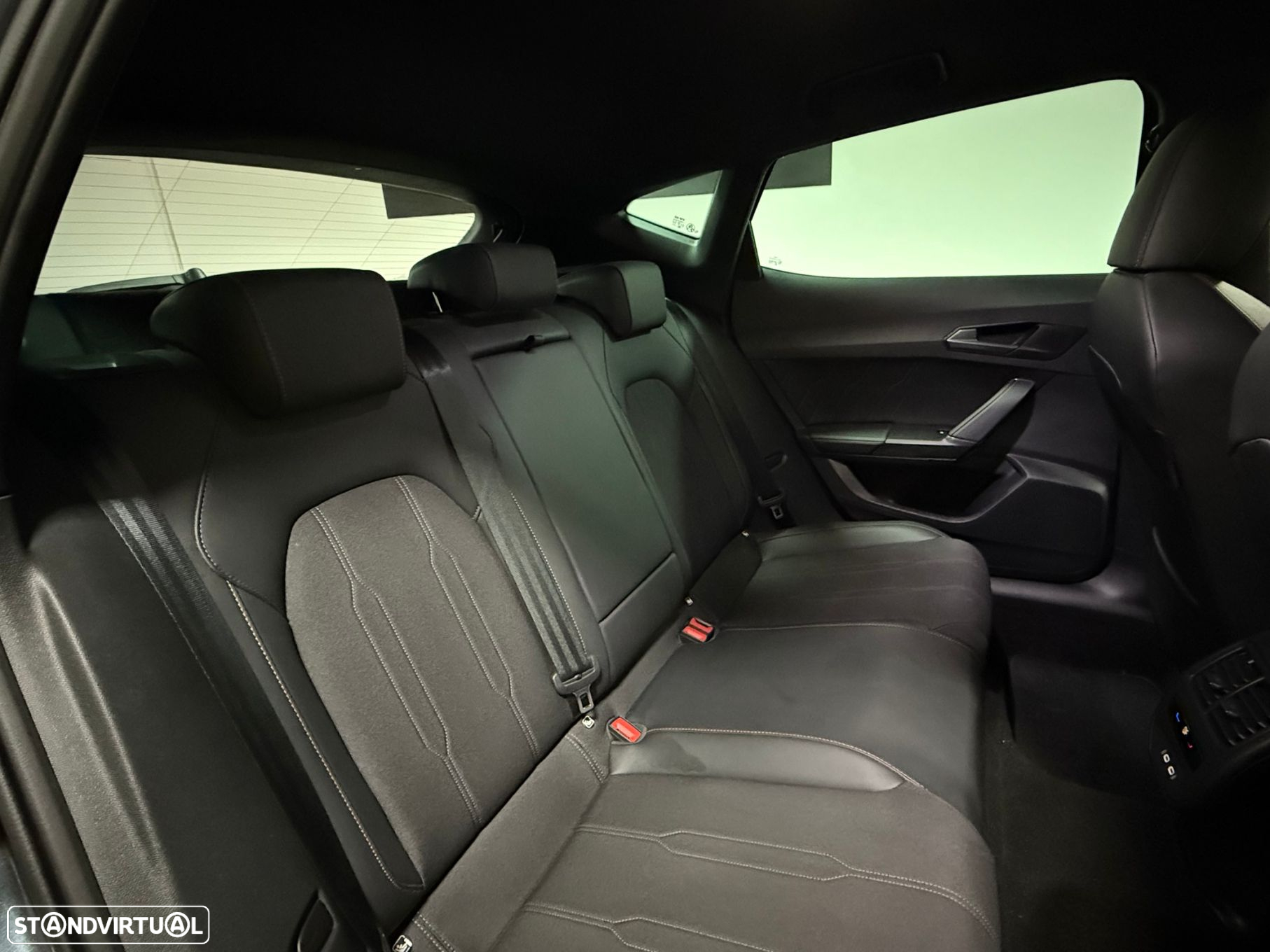 Cupra Formentor 1.4 e-Hybrid DSG - 25