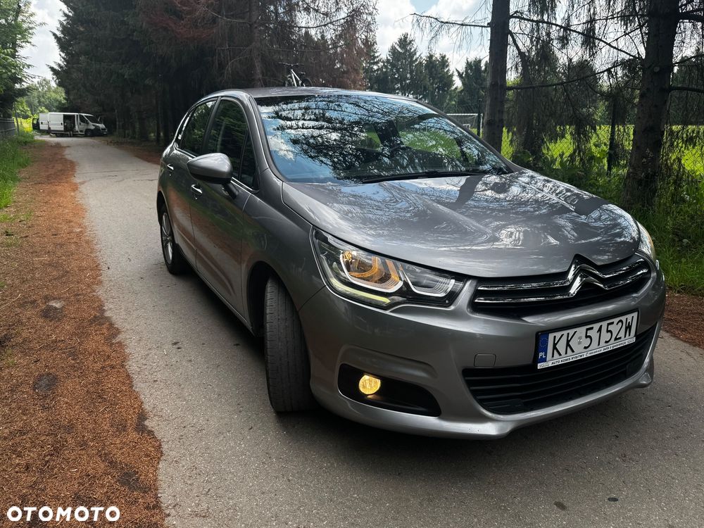 Citroën C4 e-HDi 115 ETG6 Exclusive - 3