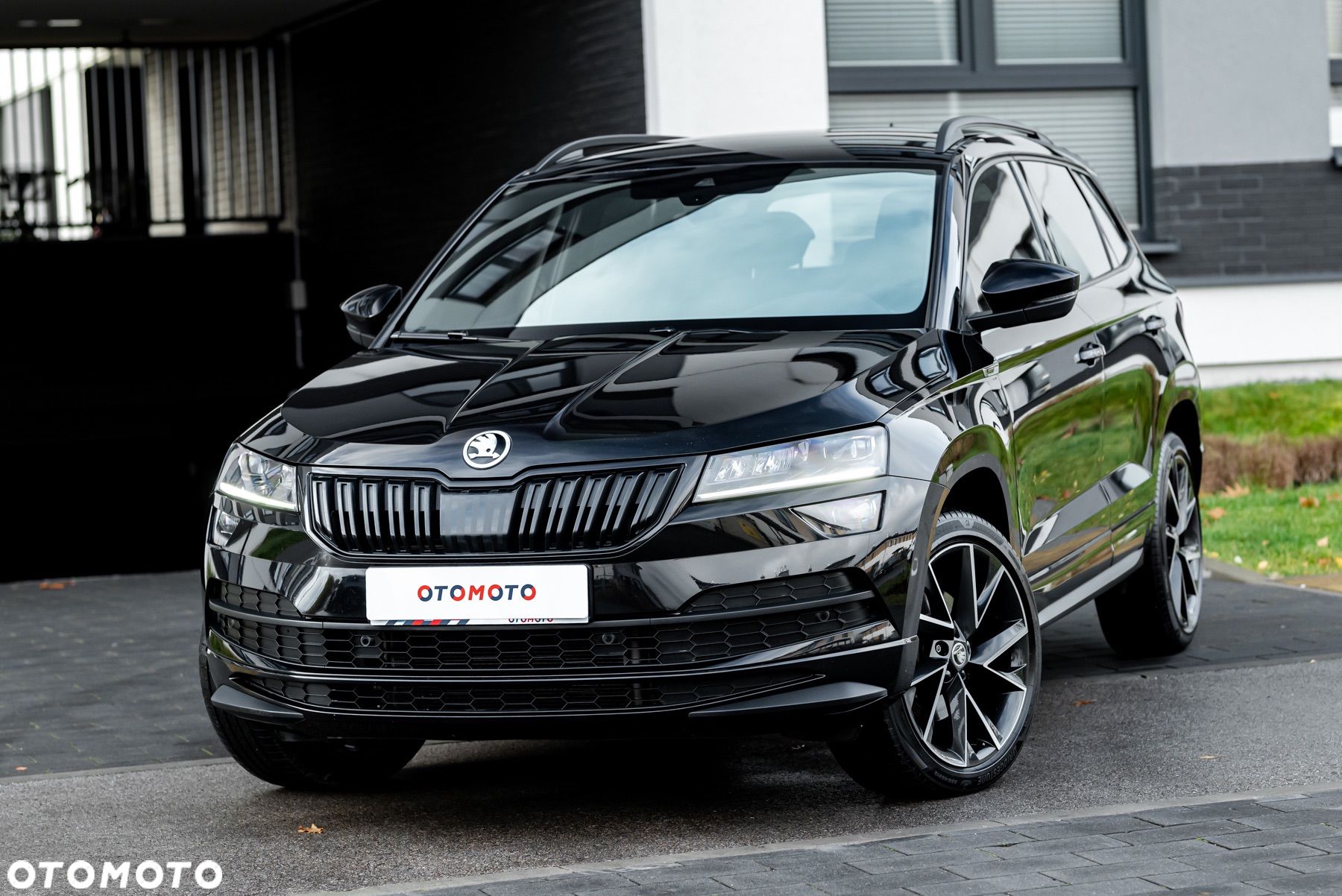 Skoda Karoq 2.0 TSI 4x4 DSG Sportline - 1
